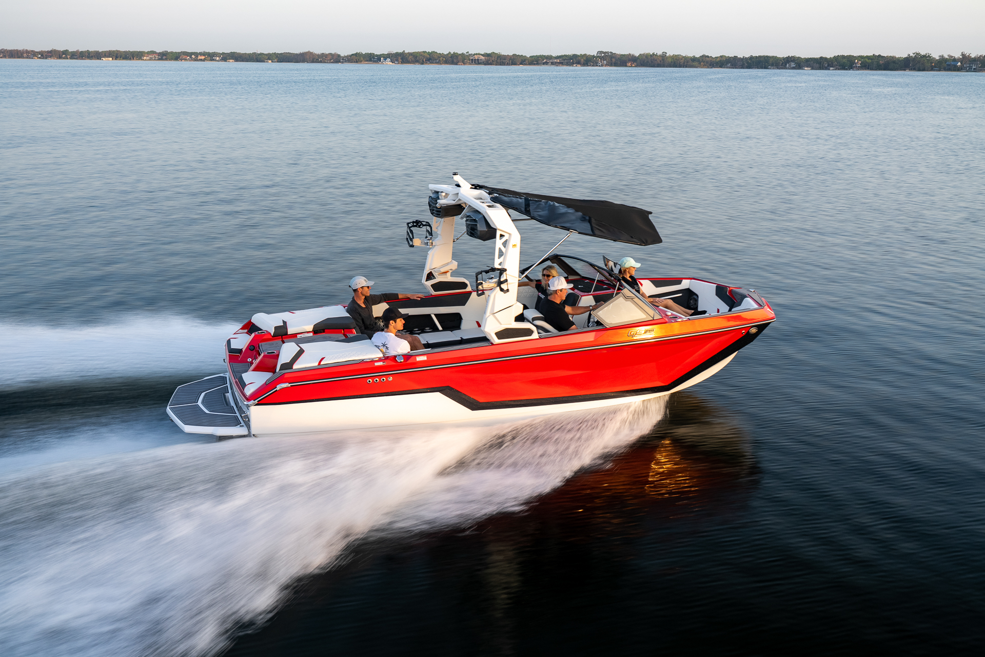 Super Air Nautique GS22 on the water