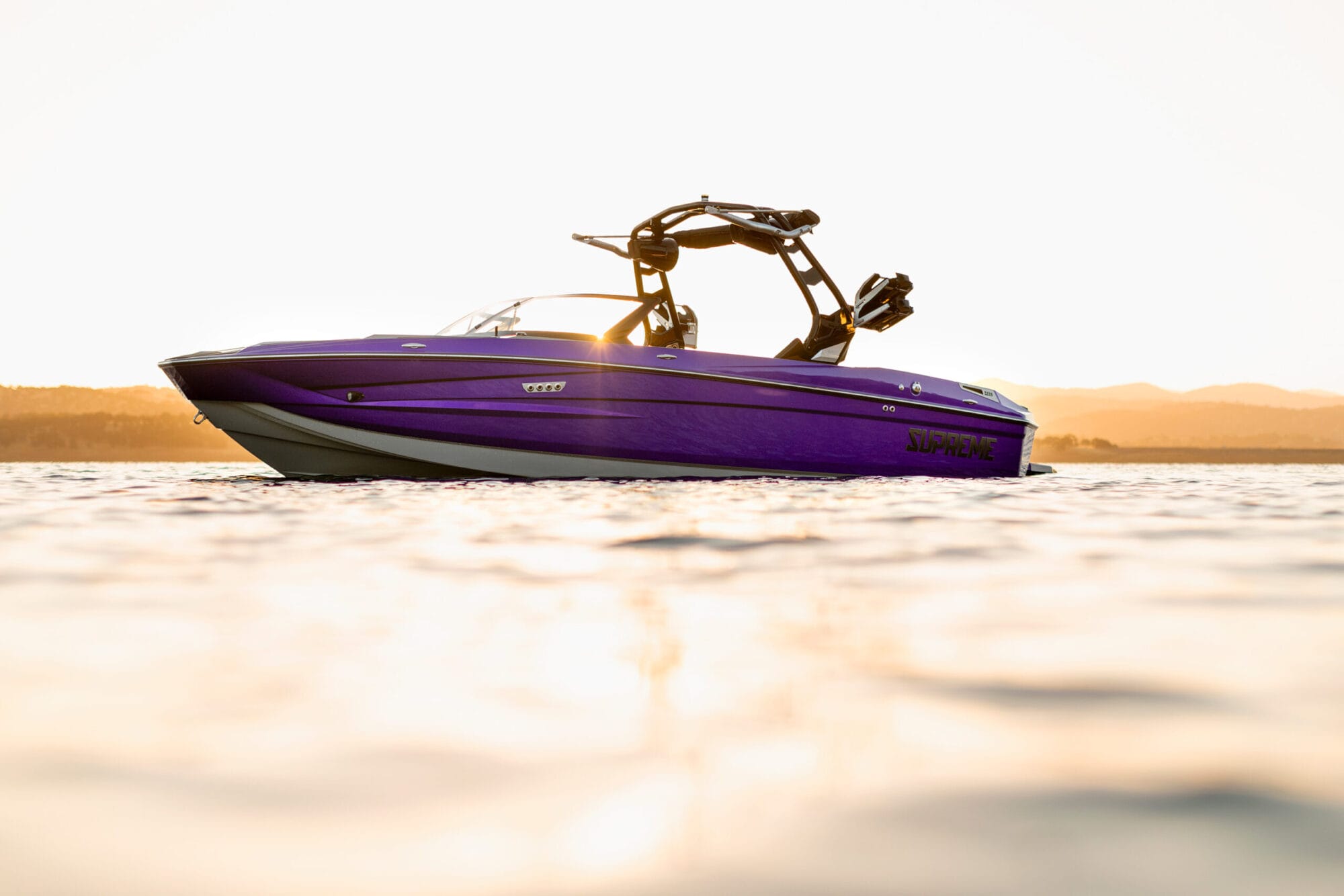 Supreme S220 on the water